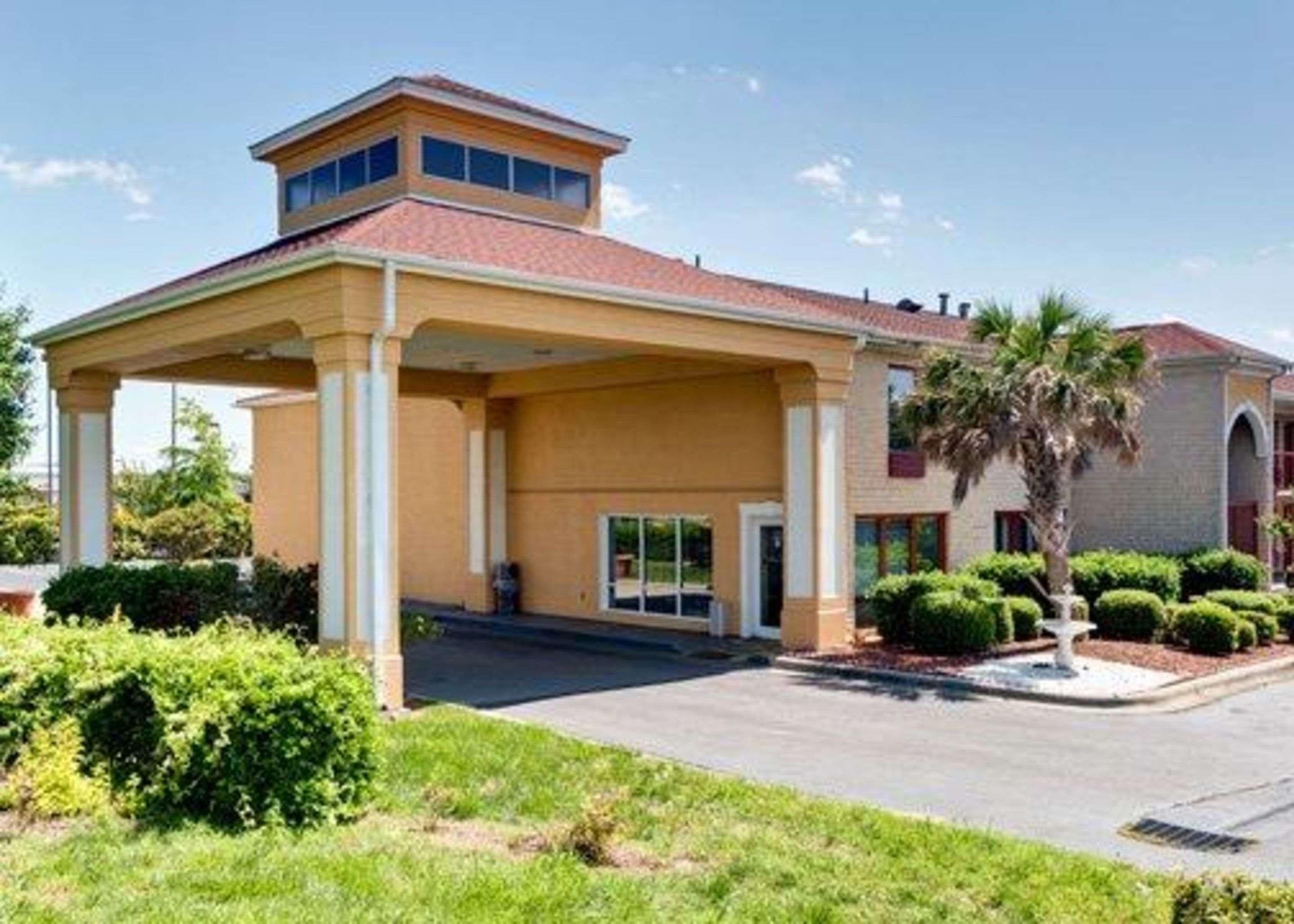 Quality Inn & Suites Monroe Exterior foto